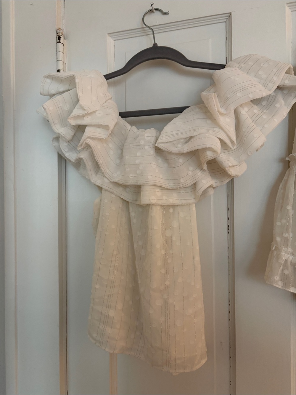 Misa Los Angeles White Ruffled Top and Mini Skirt Set. Top Small Skirt Medium - Picture 4 of 5
